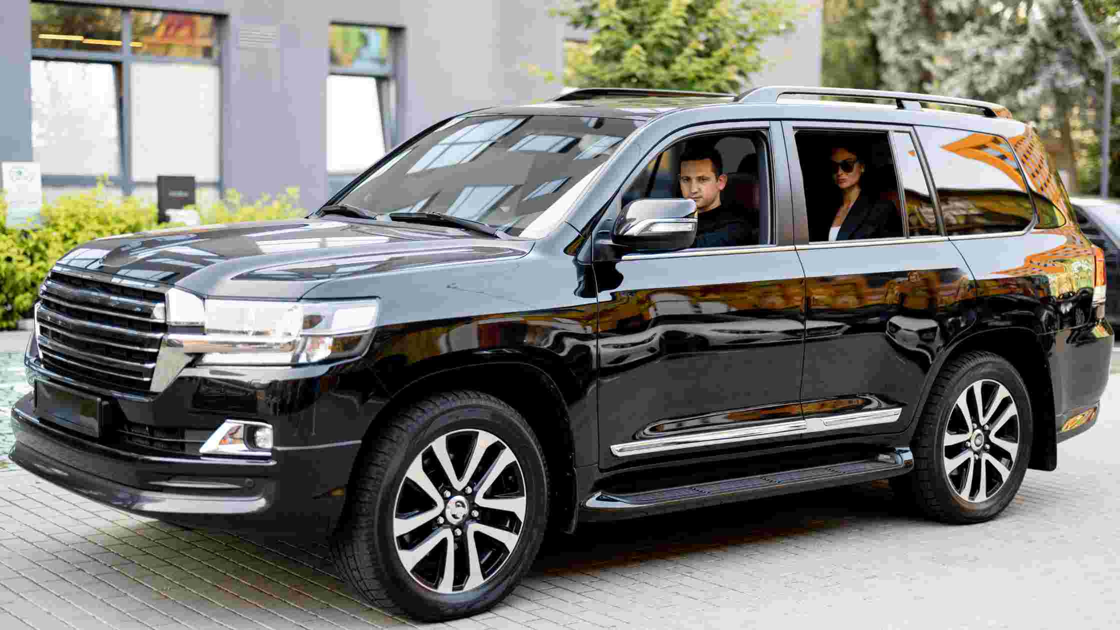 Town Car Service Dallas | Luxury Rides by Royal Limousine